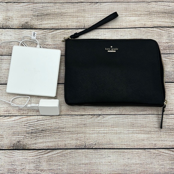 Kate Spade Everpurse Black Large Quentin Wristlet - Picture 1 of 10